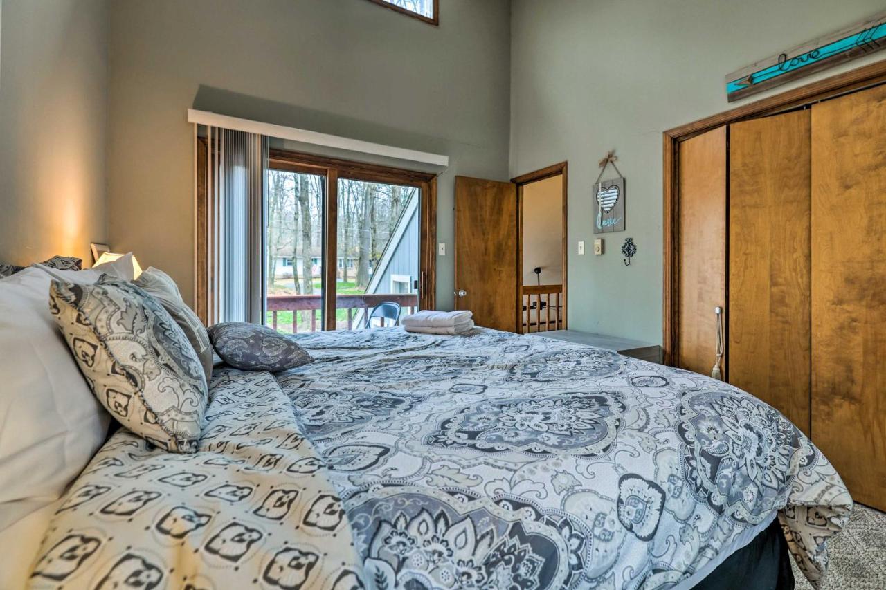 Poconos Vacation Home Walk To Locust Lake! Pocono Lake Buitenkant foto