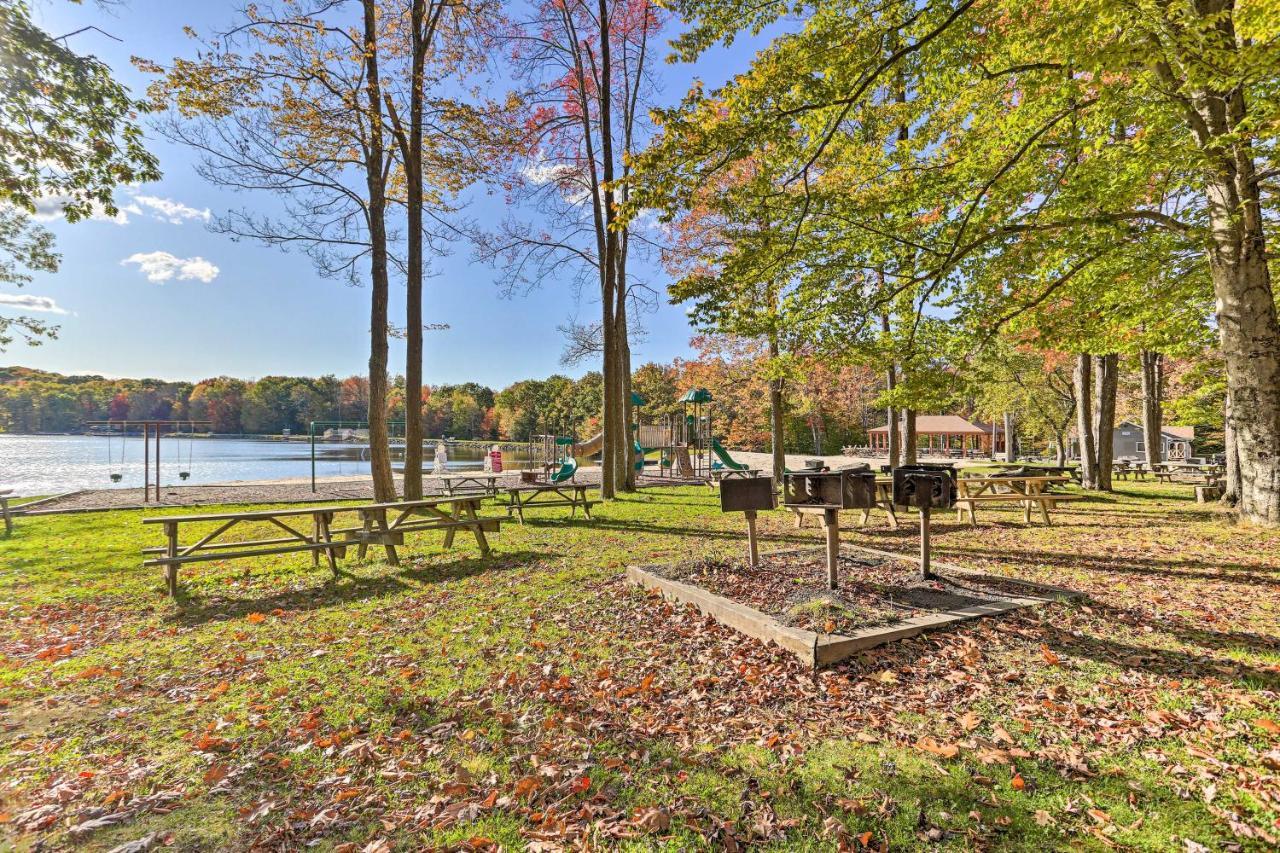 Poconos Vacation Home Walk To Locust Lake! Pocono Lake Buitenkant foto